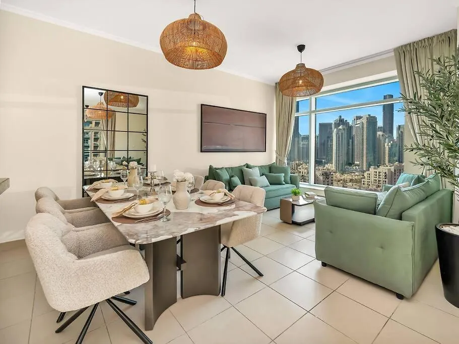 Holiday home 2Br Burj Khalifa View In Downtown Dubai Villa