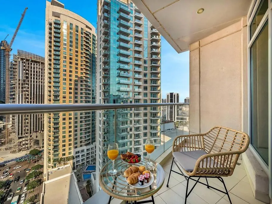 2Br Burj Khalifa View In Downtown Dubai Villa