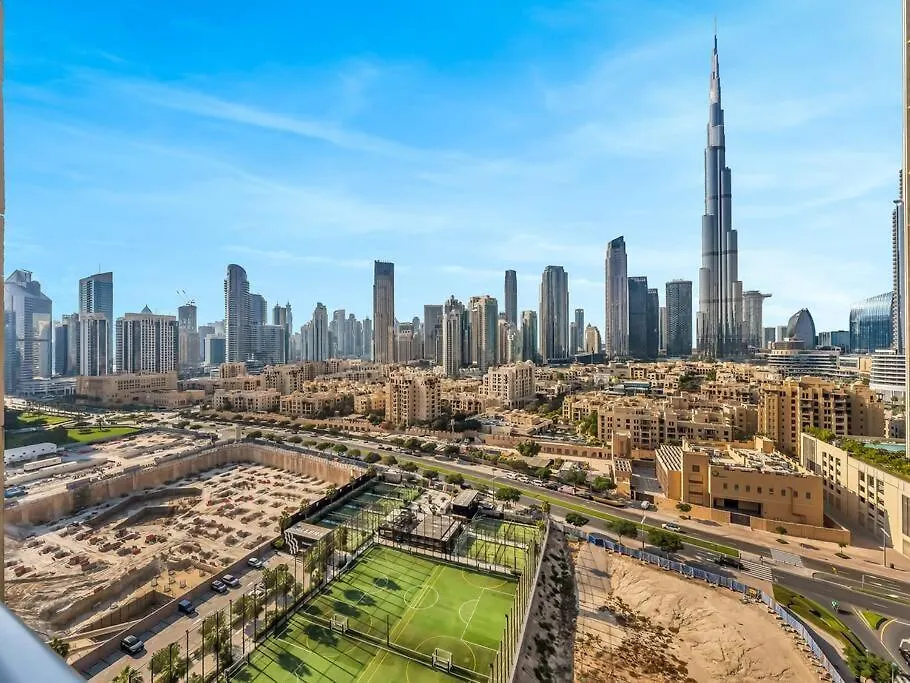 Holiday home 2Br Burj Khalifa View In Downtown Dubai Villa