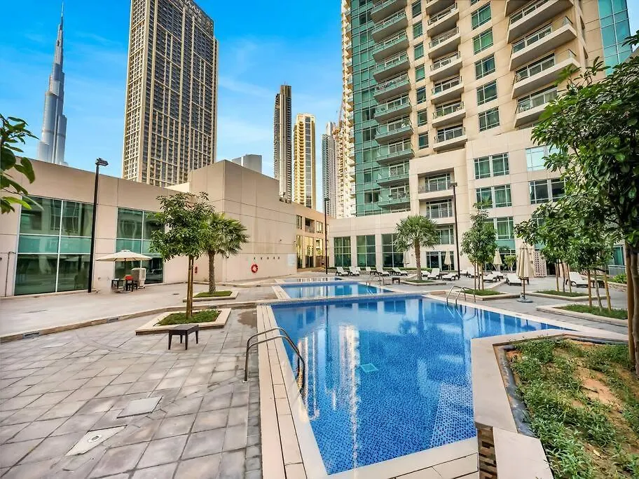 Holiday home 2Br Burj Khalifa View In Downtown Dubai Villa